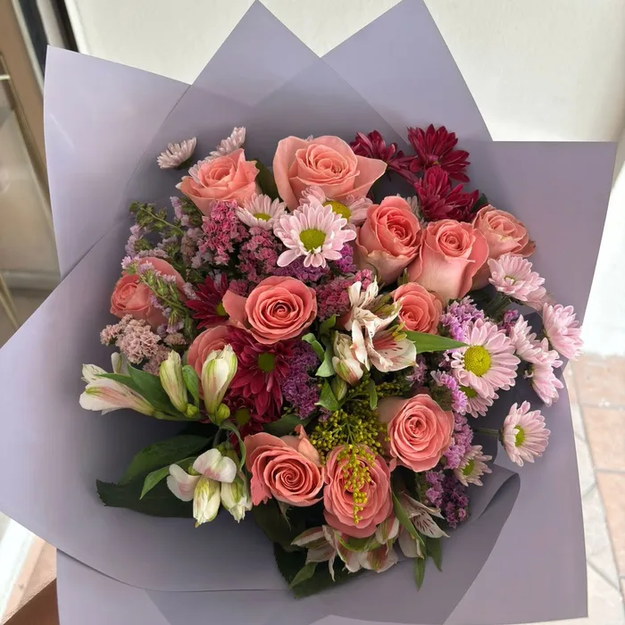 Docena de rosas rojas